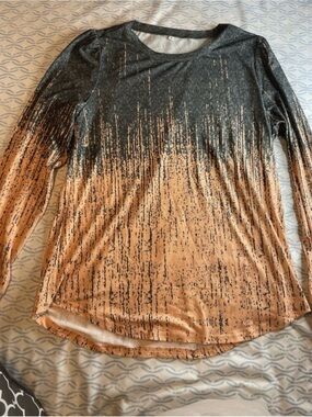Amazon Long-Sleeve Ombre Blouse in Black and Peach
